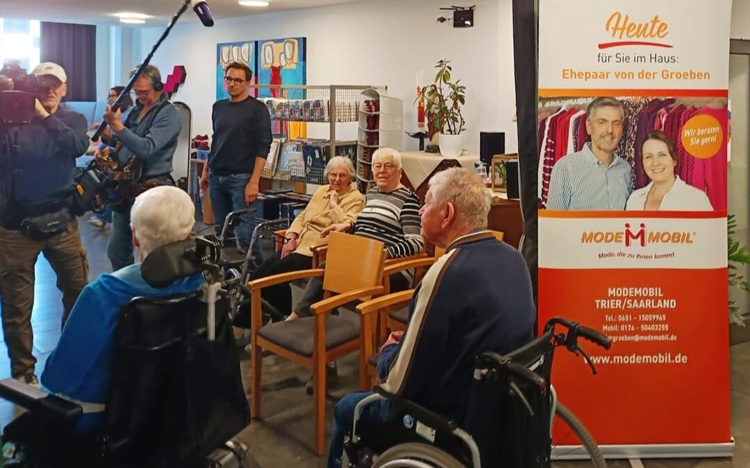 Modemobil und der SWR zu Besuch im Seniorenzentrum Helenenhaus